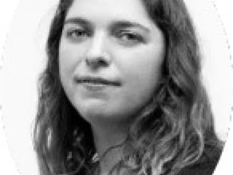 Headshot of Kate Duxbury