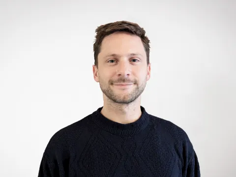 Oli Clayton headshot