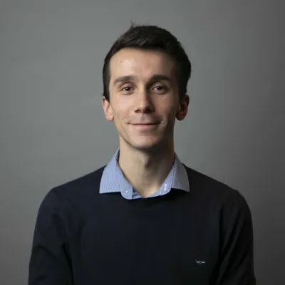 Headshot of Ross Goldstone